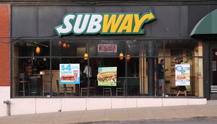 Exterior of a Subway store in Kansas City